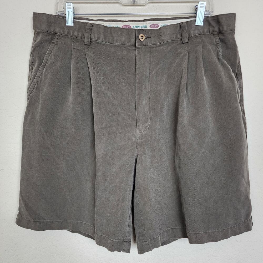 100% Silk Joseph & Feiss Size 38 Shorts